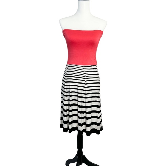 Lulu's Tube Top Midi Sun Dress - Picture 2 of 5